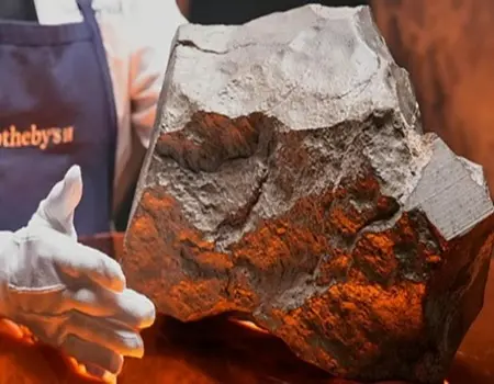 Harta Karun Planet Mars, Kisah Unik Di Balik Penjualan Batu Mars Sampai Senilai Rp86,5 Miliar
